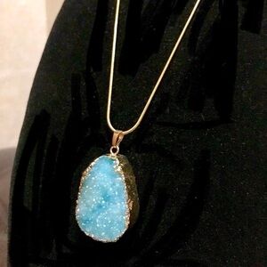 🛍 Druzy Crystal Necklaces in many Colors 🎉​​​​
